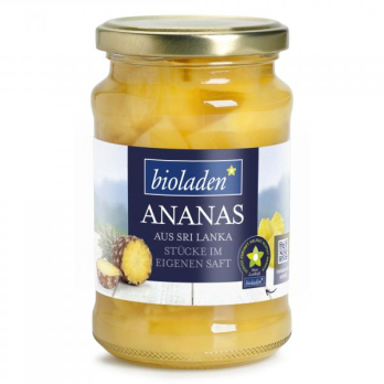 Ananasstücke im eigenen Saft