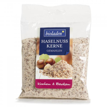 Haselnusskerne gemahlen